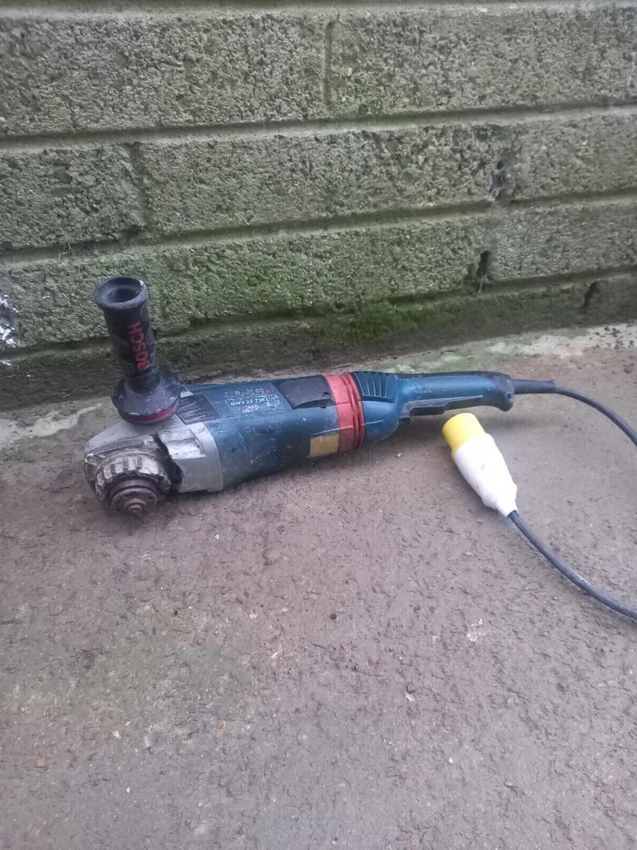 Bosch 9" Grinder - Image 1