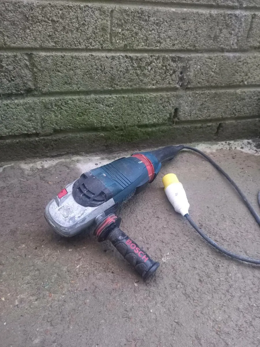 Bosch 9" Grinder - Image 3