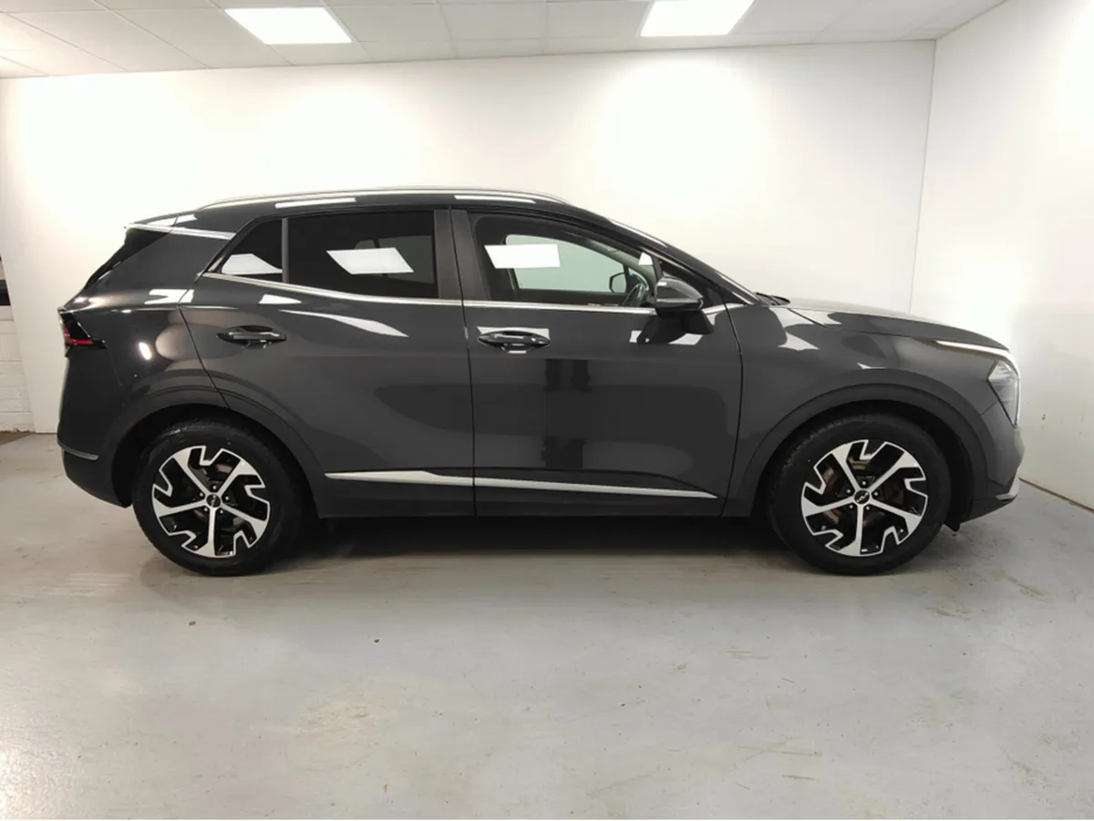 Kia Sportage MANUAL 5DR - Image 4