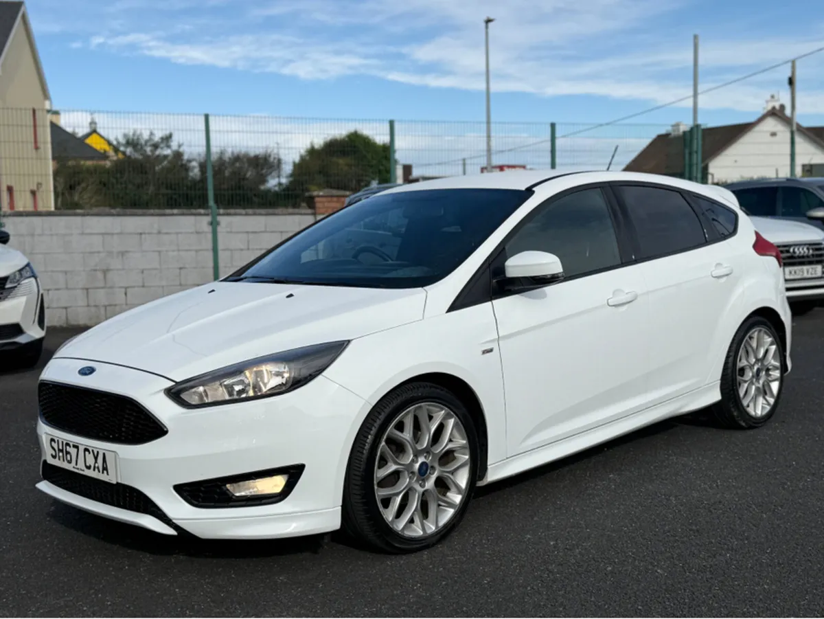 Ford Focus ST-LINE TDCI - Image 2