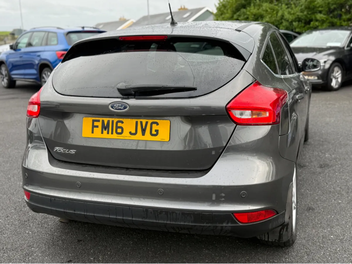 Ford Focus TITANIUM TDCI - Image 4