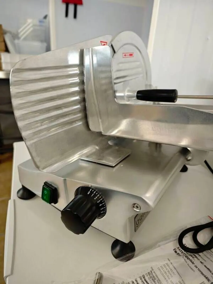 Professional meat Slicer - Image 4