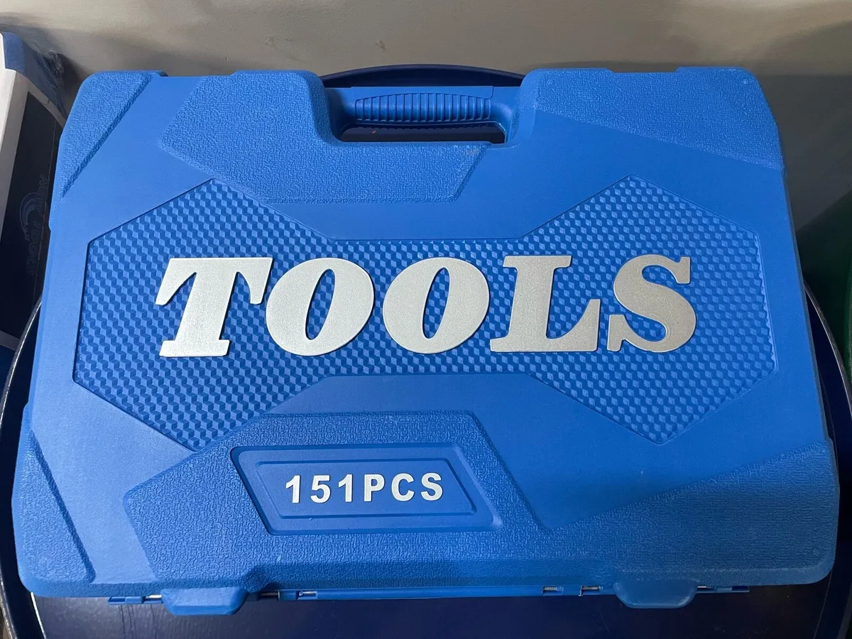 Socket and bit set 151pc - Image 2
