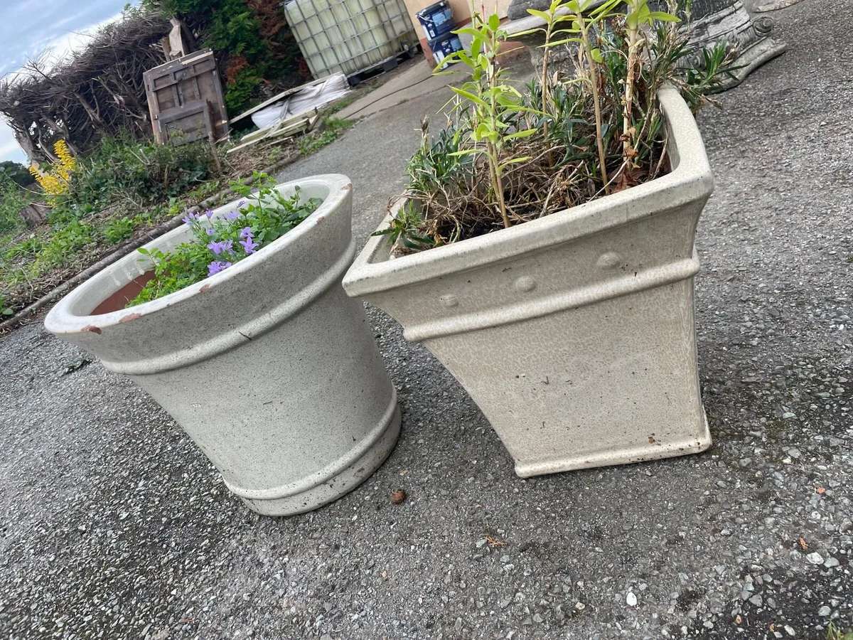 2 ceramic pots - Image 2