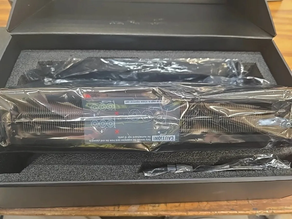 Asus ROG Strix GEFORCE RTX 5070 Ti - Image 4