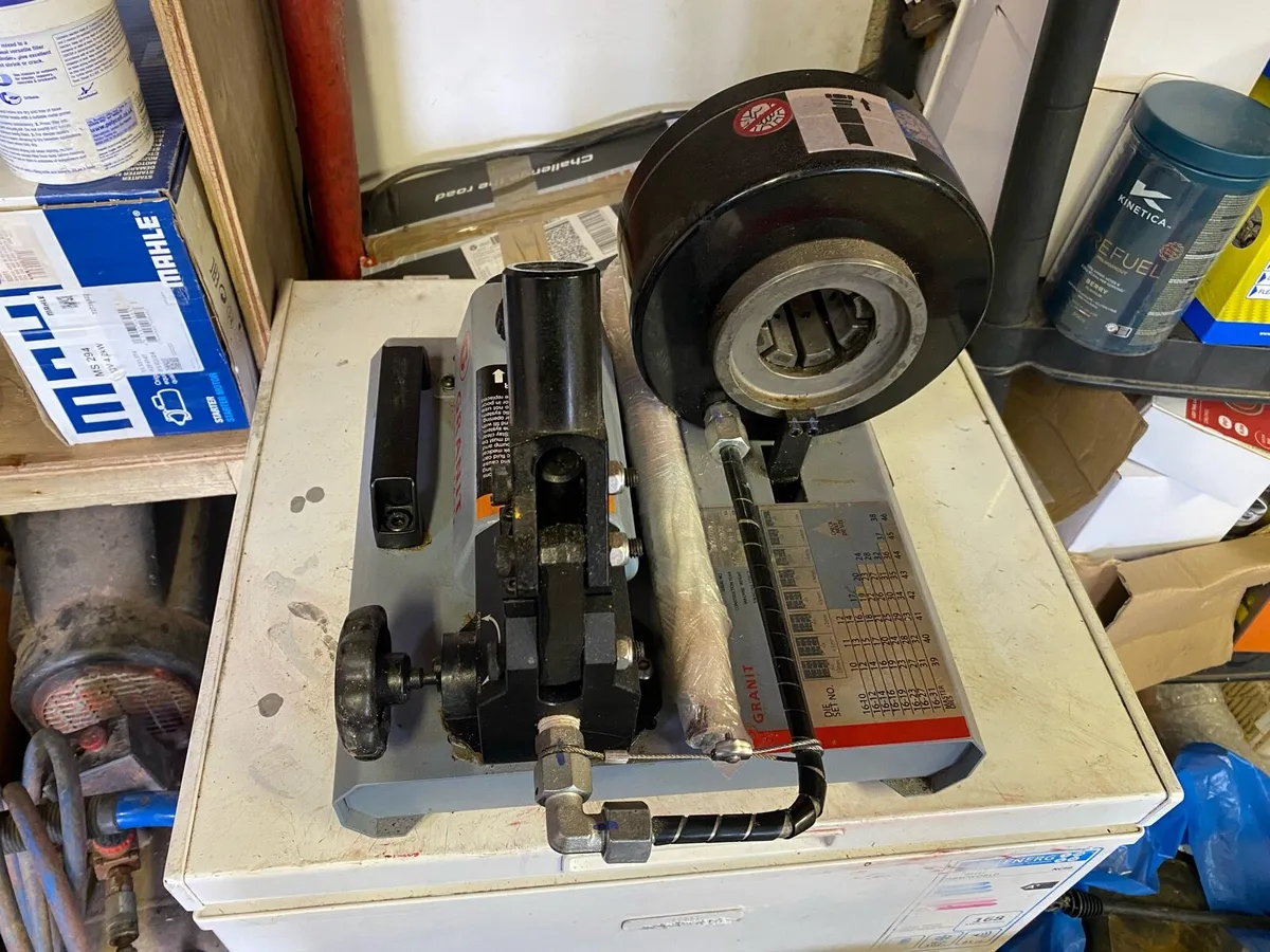 Hydraulic hose crimper - Image 3