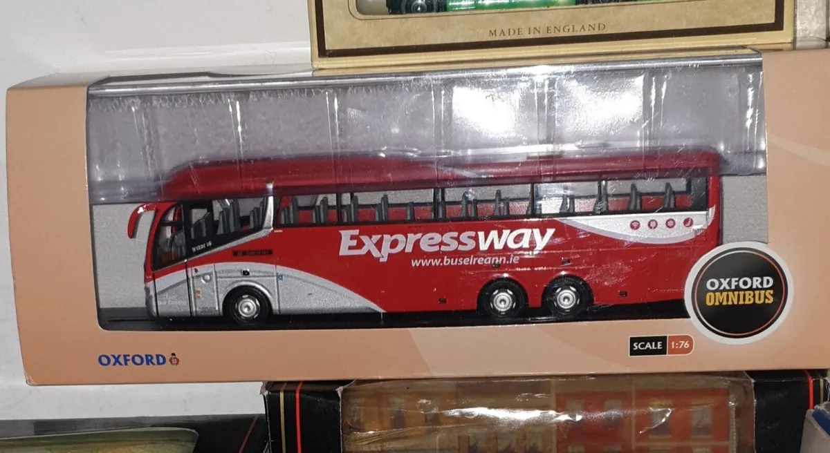 IRISH DIE.CAST MODEL BUS
