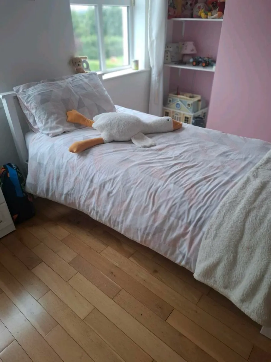 Single bed - Image 4