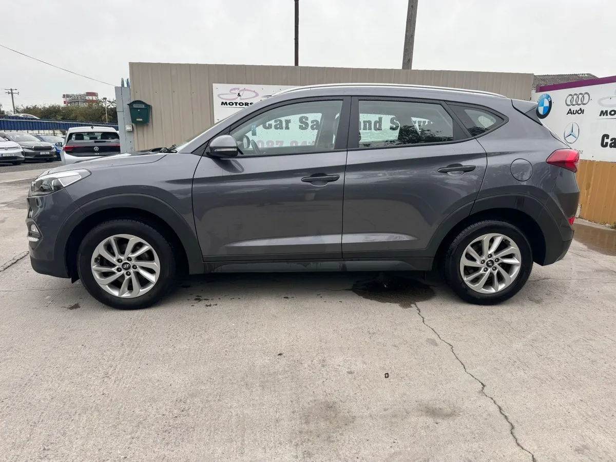 162 Hyundai Tucson 1.7D Executive W mb v - Image 3