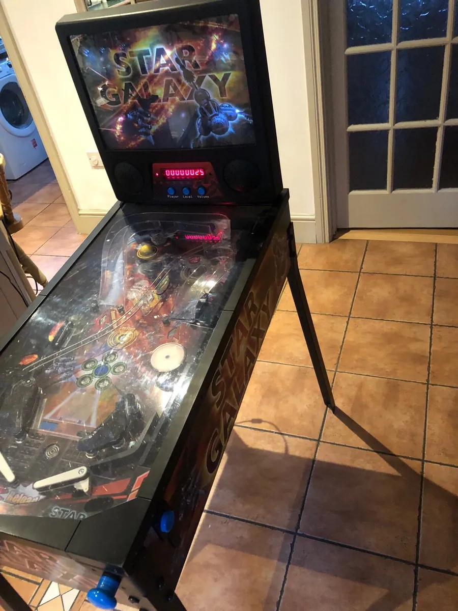 Pinball machine - Image 2