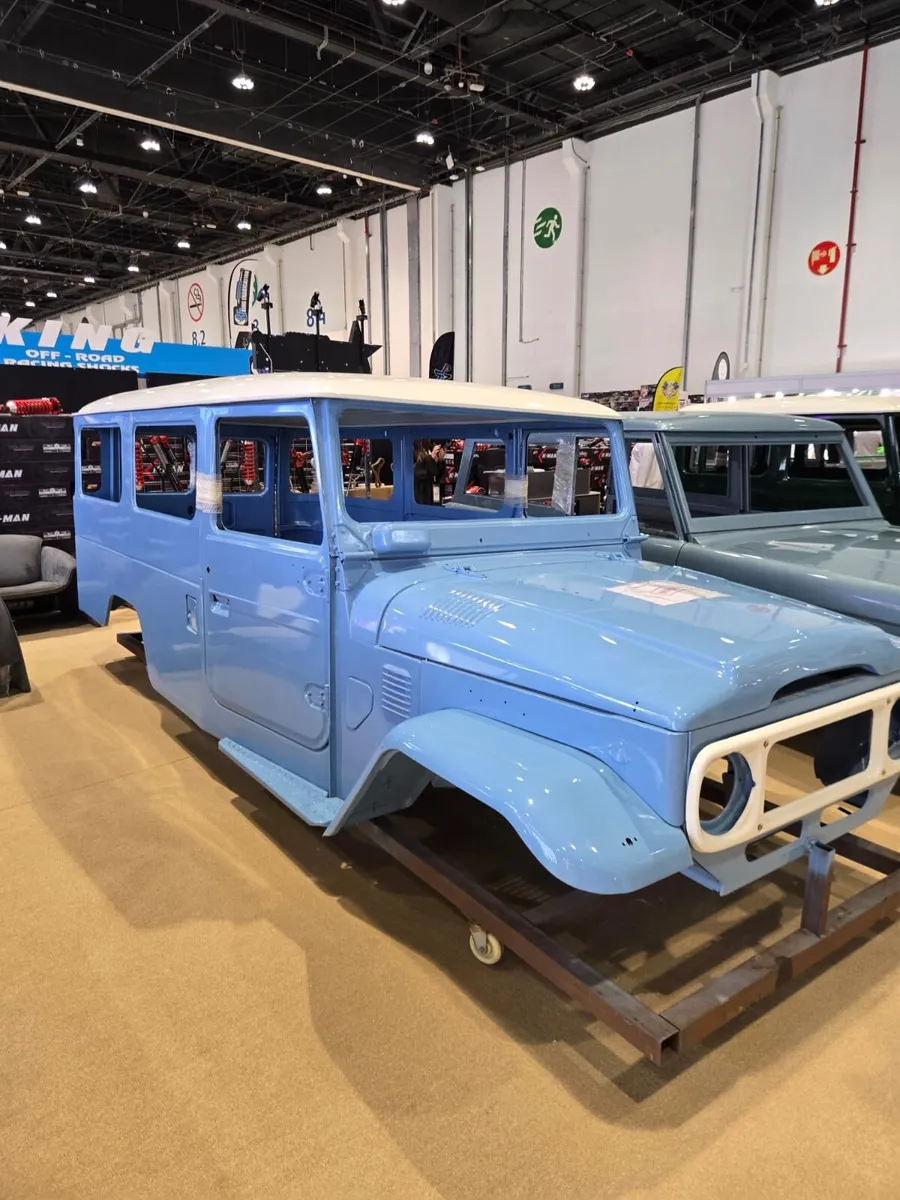 B j Land cruiser New PANELS - Image 1