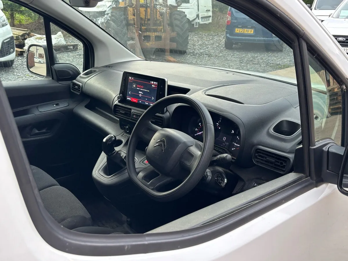 2020 Citroen berlingo - Image 2