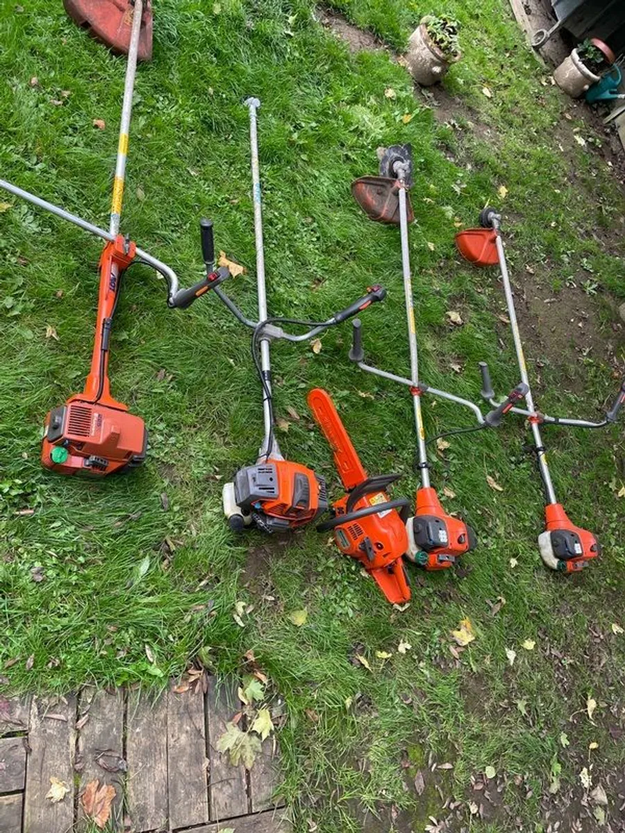 strimmers & chainsaw - Image 1