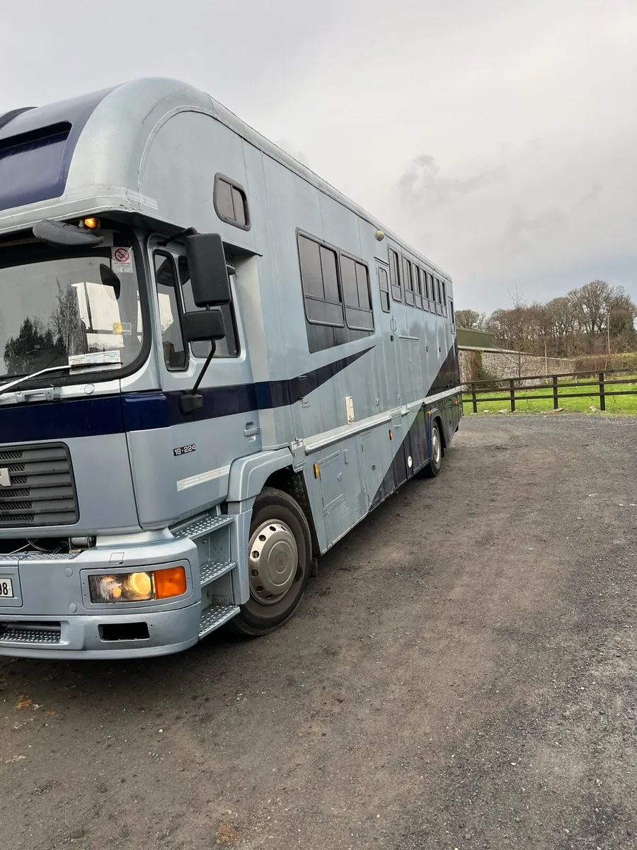 5/6 horse truck - Image 1