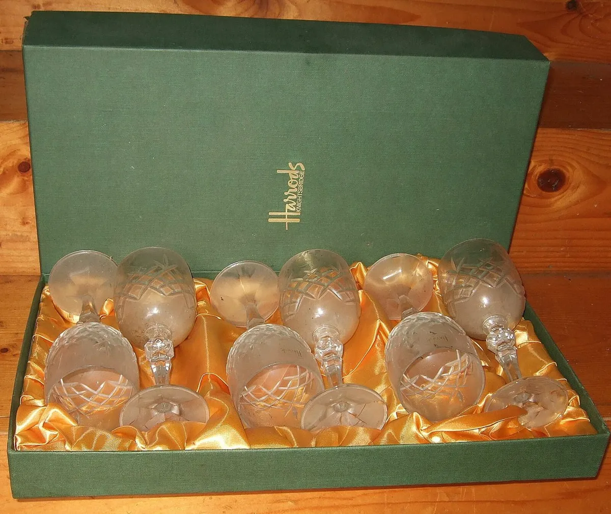 6 Vintage Harrods Crystal Wine Glasses Still Boxed - Image 3