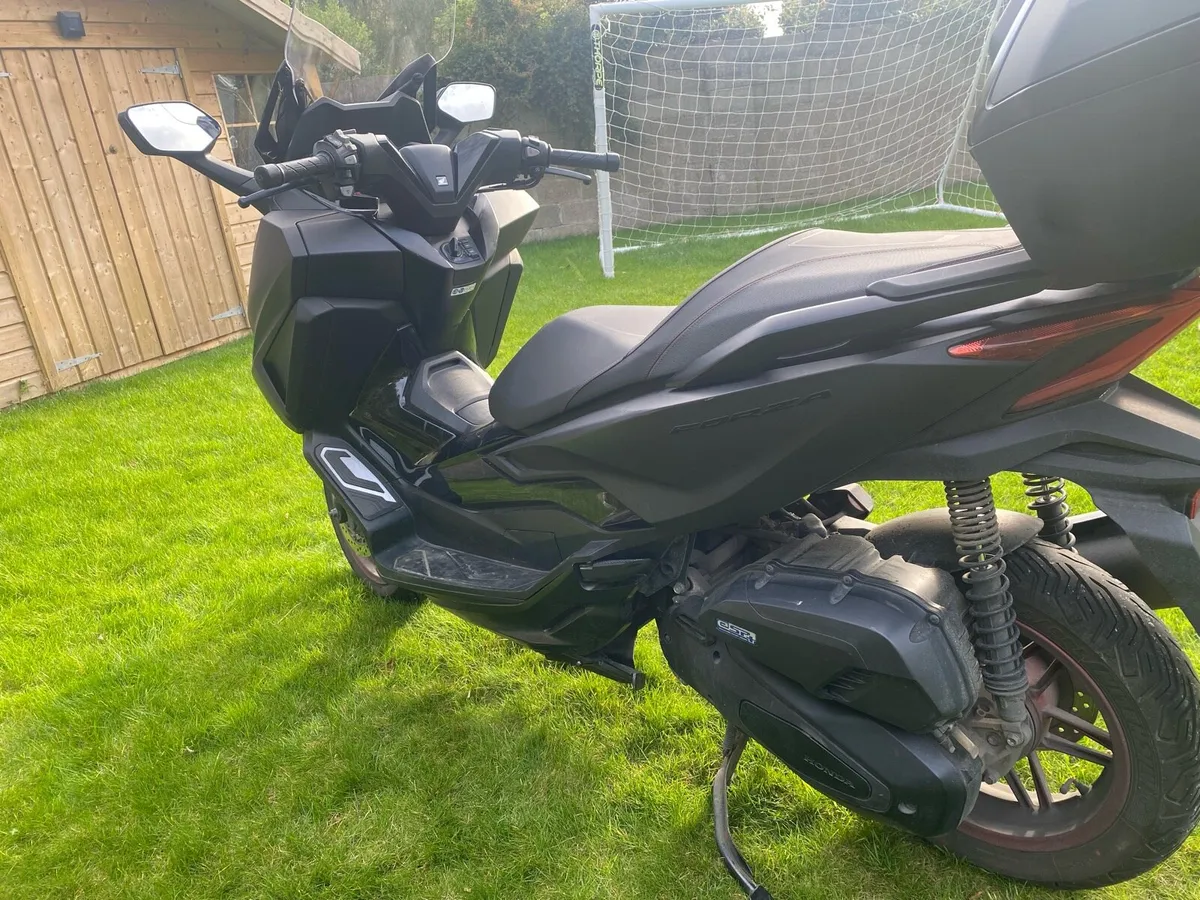 Honda Forza 125 SE - Image 4
