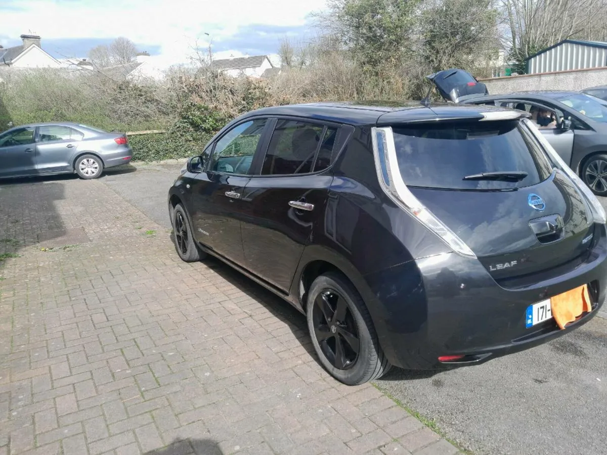 Nissan leaf 2017 limited black edition - Image 1