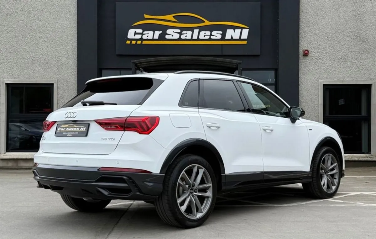 Audi Q3 2.0 TDI 35 Black Edition SUV 5dr Diesel S - Image 4