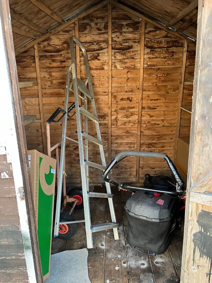 garden shed - free, must be collected - Image 2