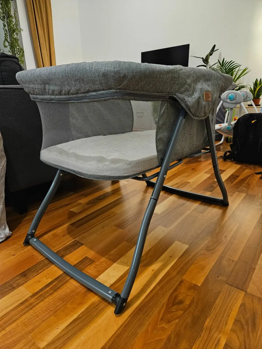 Babylo Kangu Crib Travel Cot - Image 1