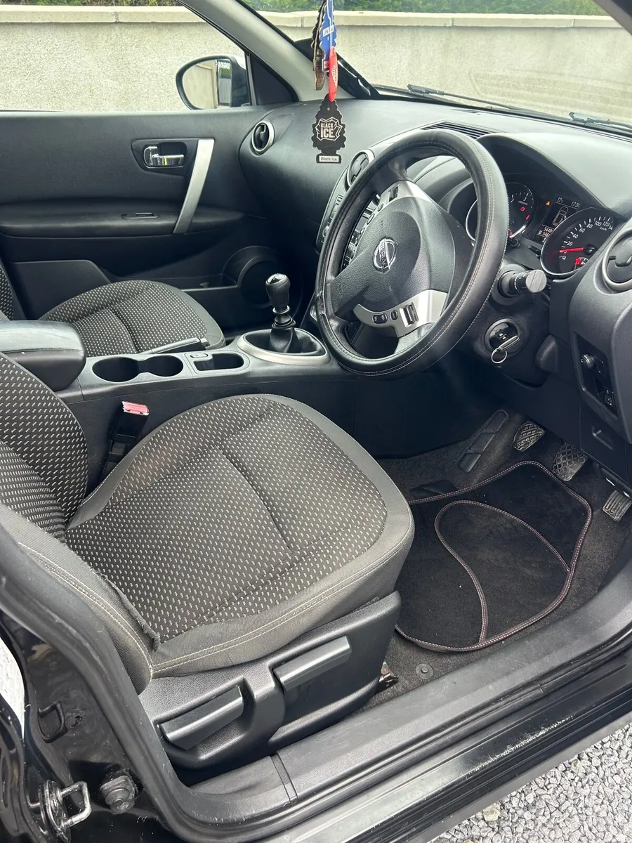 Nissan Qashqai 2011 - Image 3
