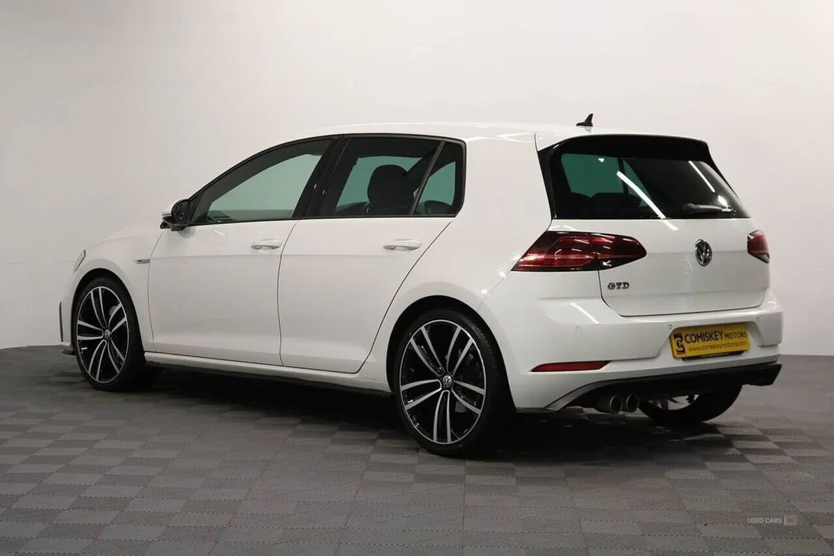 Volkswagen Golf TDI GTD Blueline - Image 4