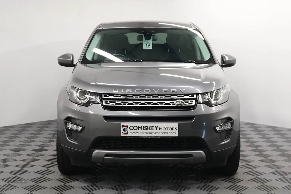 Land Rover Discovery Sport TD4 HSE - Image 2