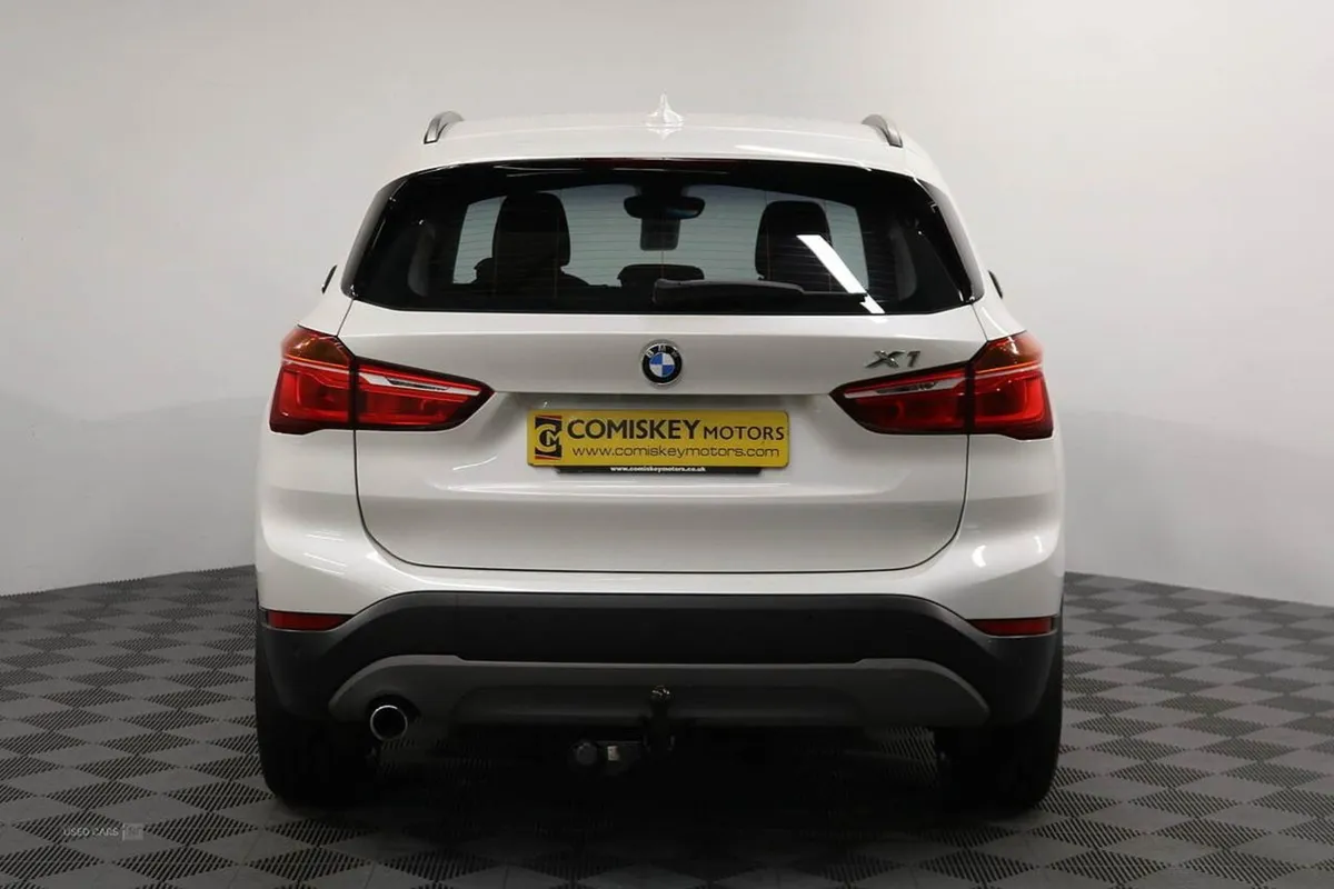 BMW X1 18d SE - Image 4