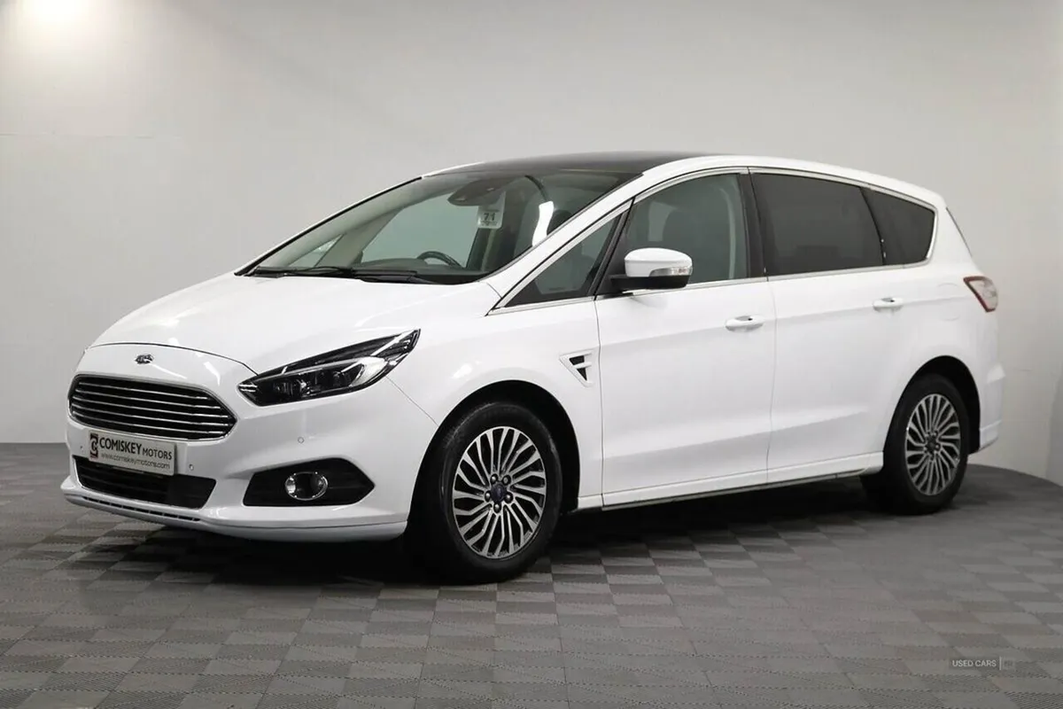 Ford S-Max Ecoblue Titanium - Image 3