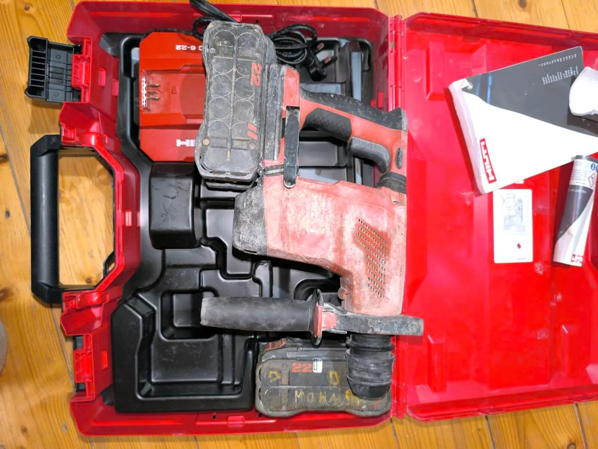 TE6 22 SDS+  drill 
2  batteries 8.0AH nuron - Image 4