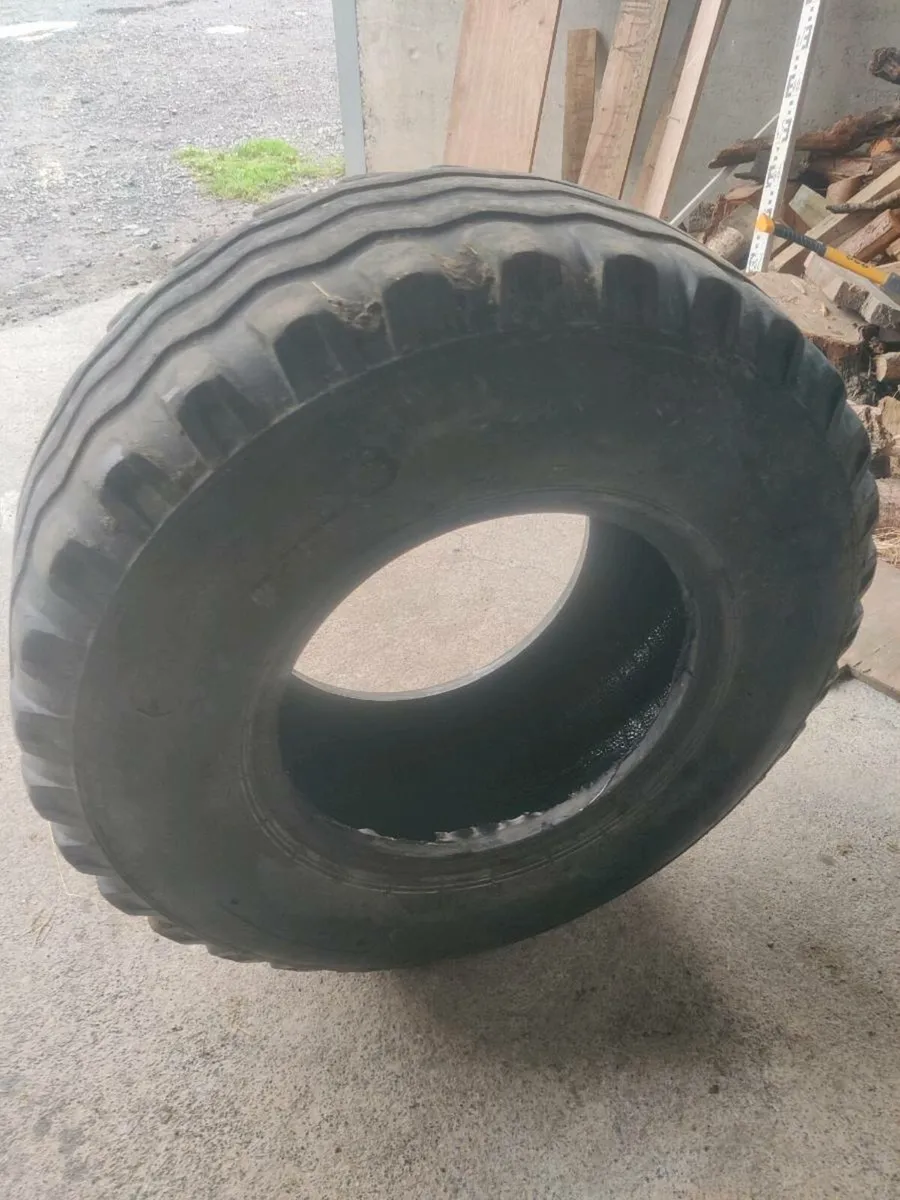 Tyre 11.5/80/15.3 - Image 1