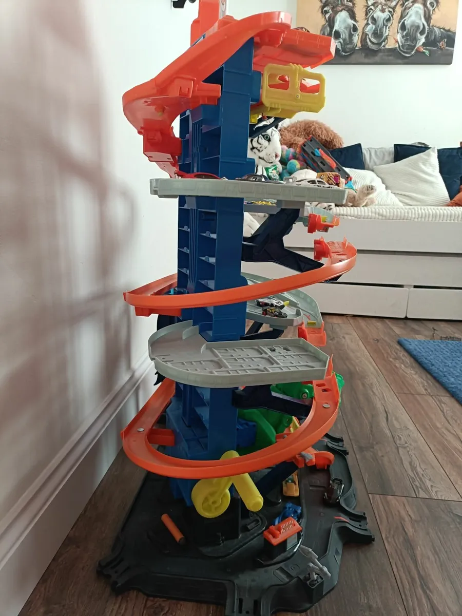 Toys - Image 3