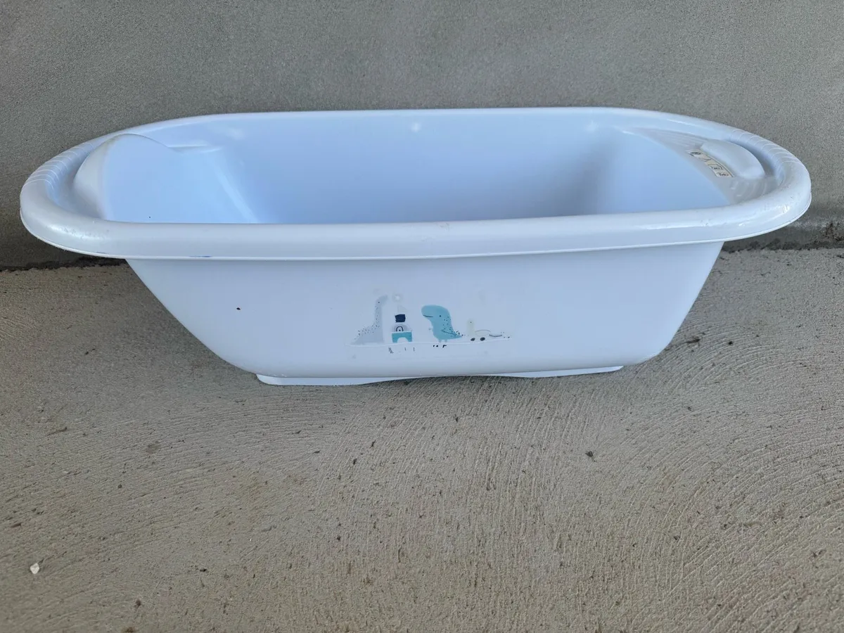 FREE - Baby bath