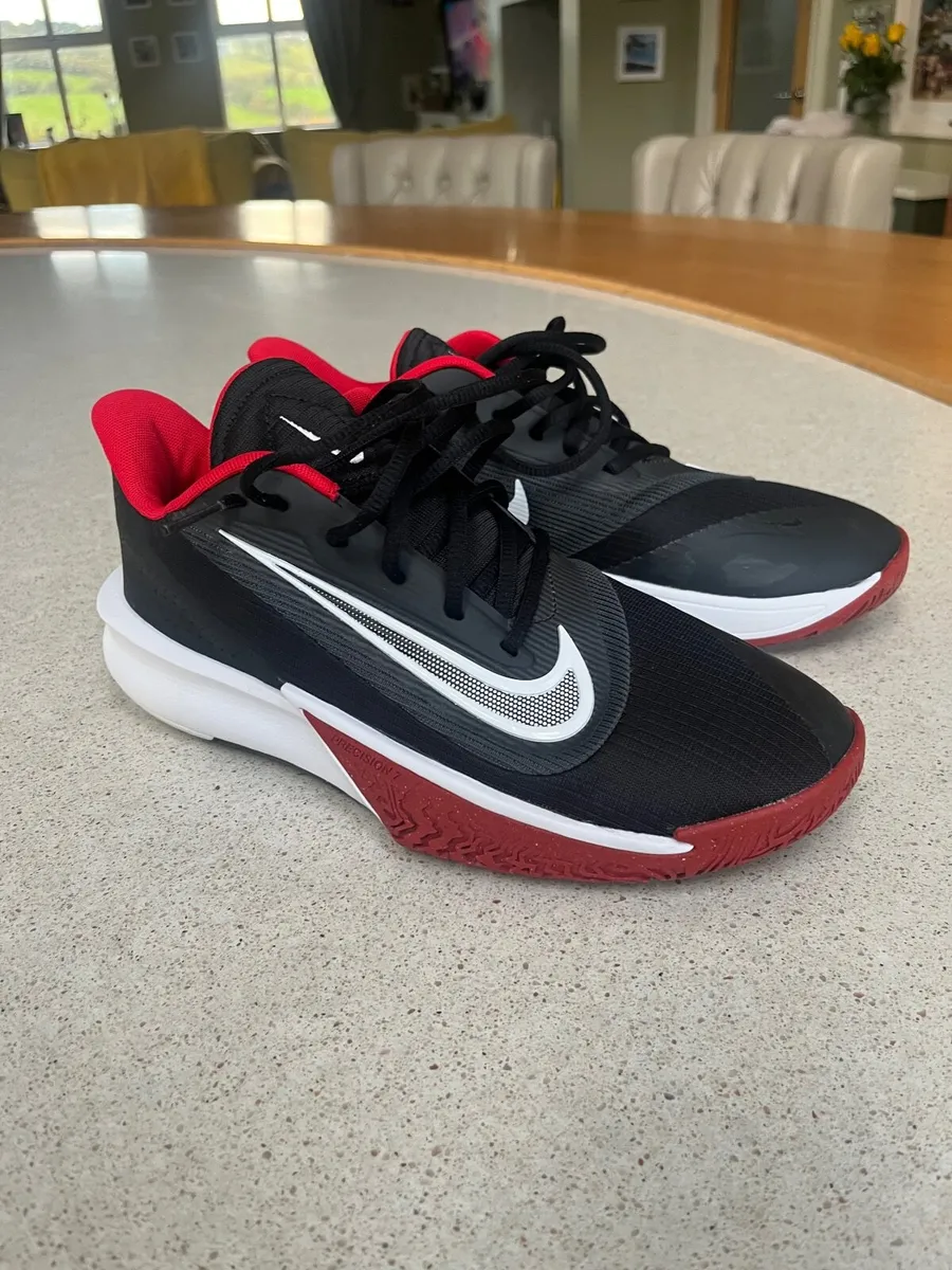 Basetball shoes new - Image 2