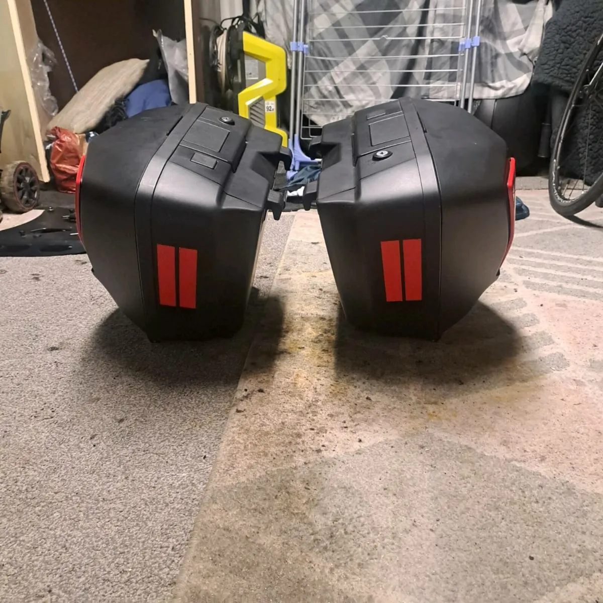 GENUINE OEM YAMAHA PANNIERS TRACER 9GT - Image 3