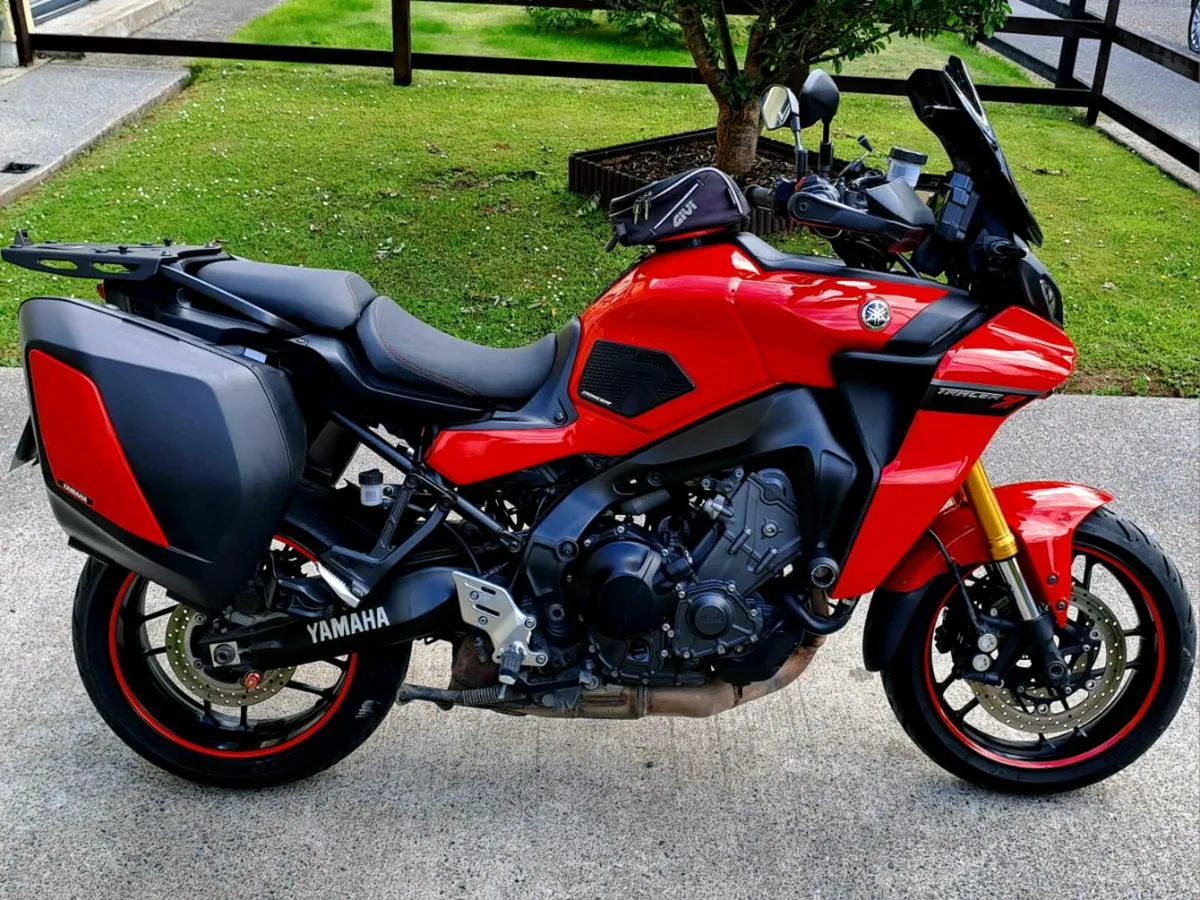 GENUINE OEM YAMAHA PANNIERS TRACER 9GT - Image 4