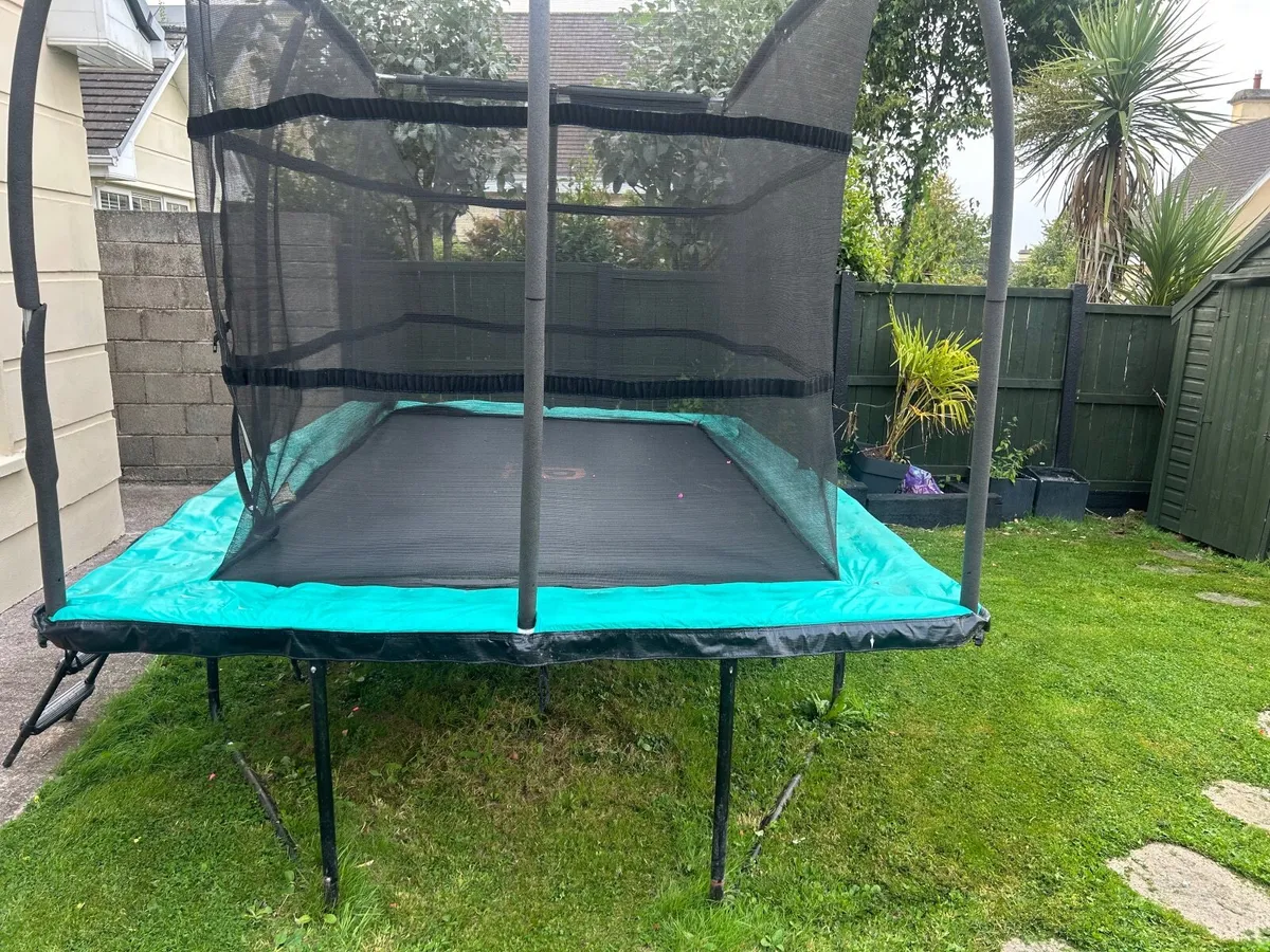 Trampoline 12x8ft - Image 2