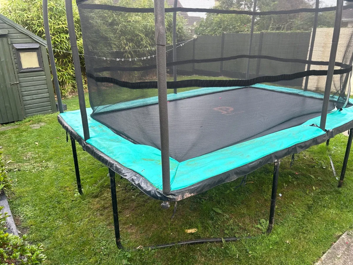 Trampoline 12x8ft - Image 3