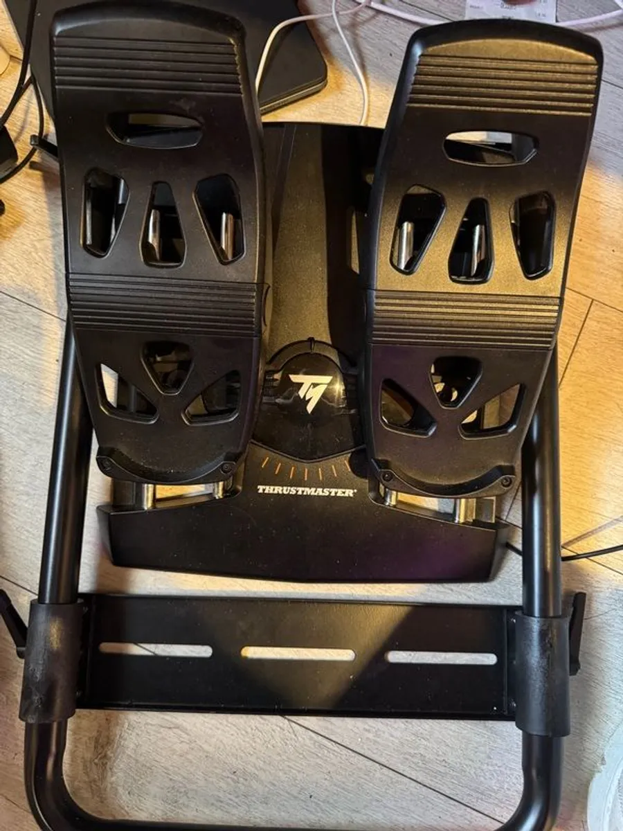 Complete Boeing Flight Simulator Setup - Image 2