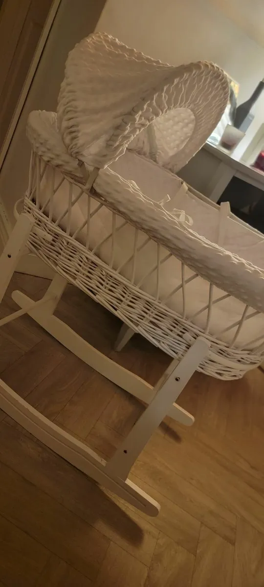 Moses basket crib - Image 1