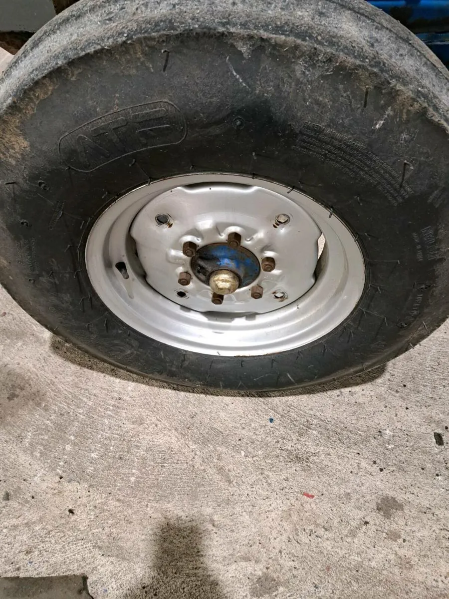 Fr tractor wheels and weights - Image 2