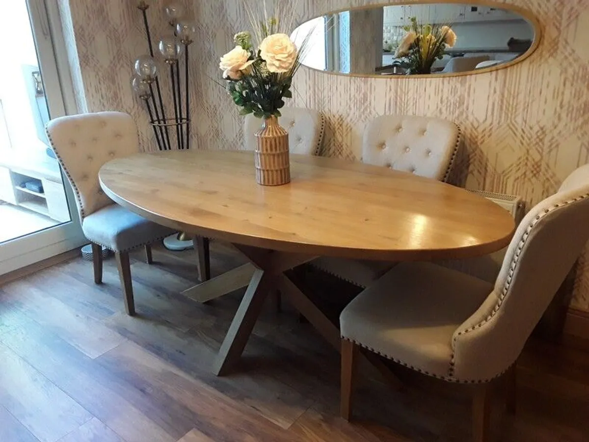 Oak dining room table - Image 3