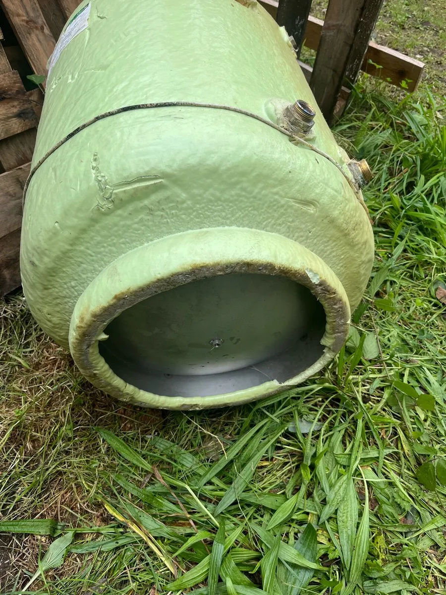 Hot water cylinders - Image 2