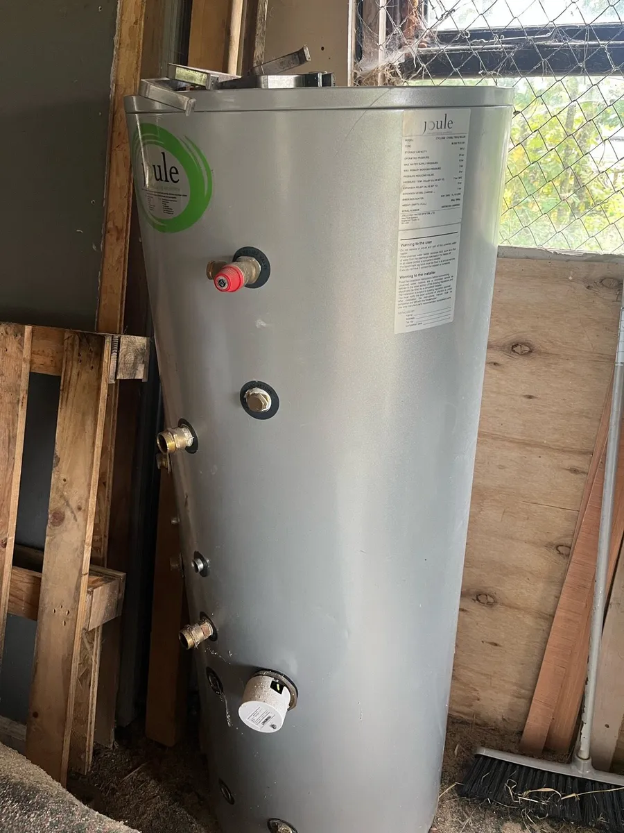 Hot water cylinders - Image 3