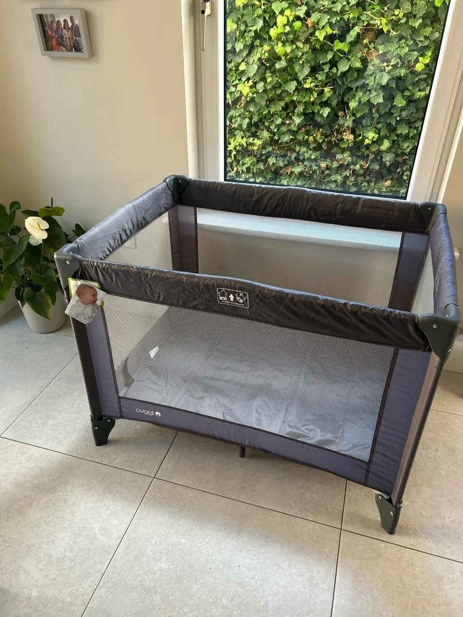 Chuggi Travel Cot with mattress & carry bag - Image 2