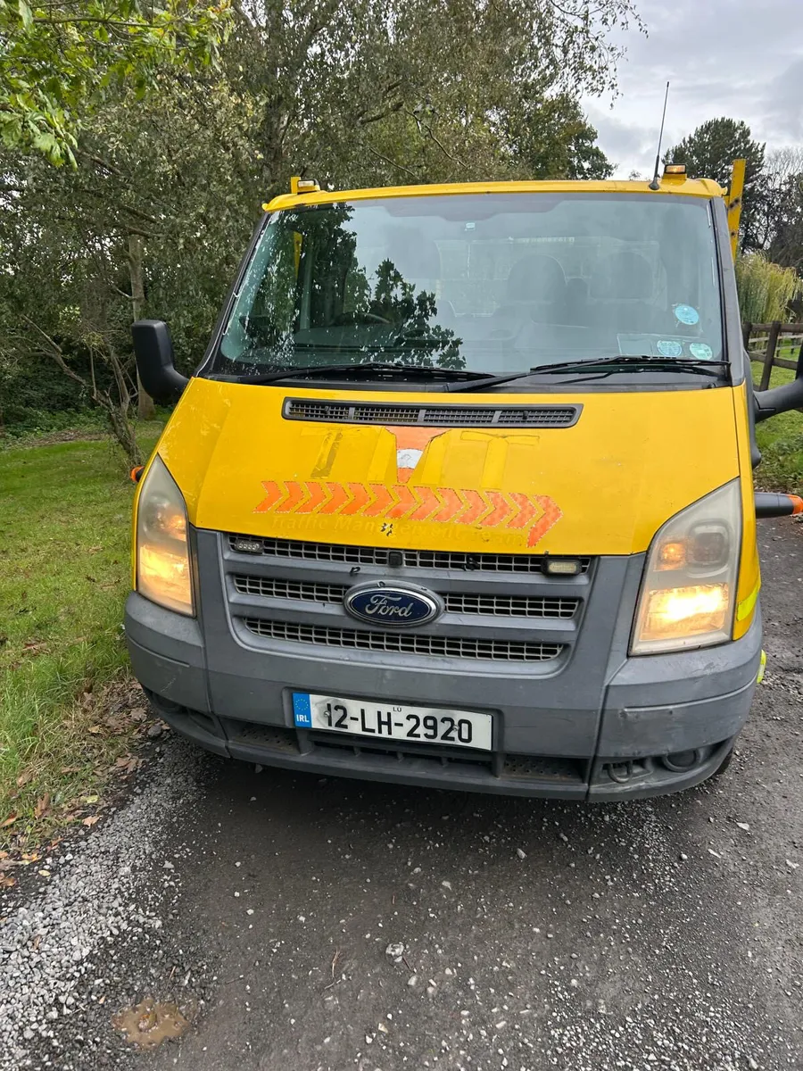 Ford Transit FlatBed 2012 DOE 08/26 - Image 3