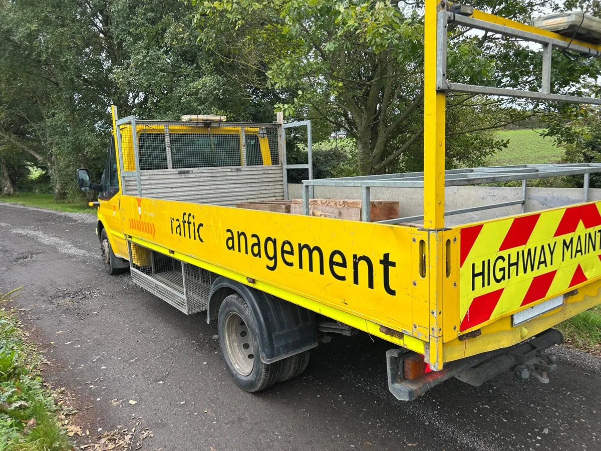 Ford Transit FlatBed 2012 DOE 08/26 - Image 4