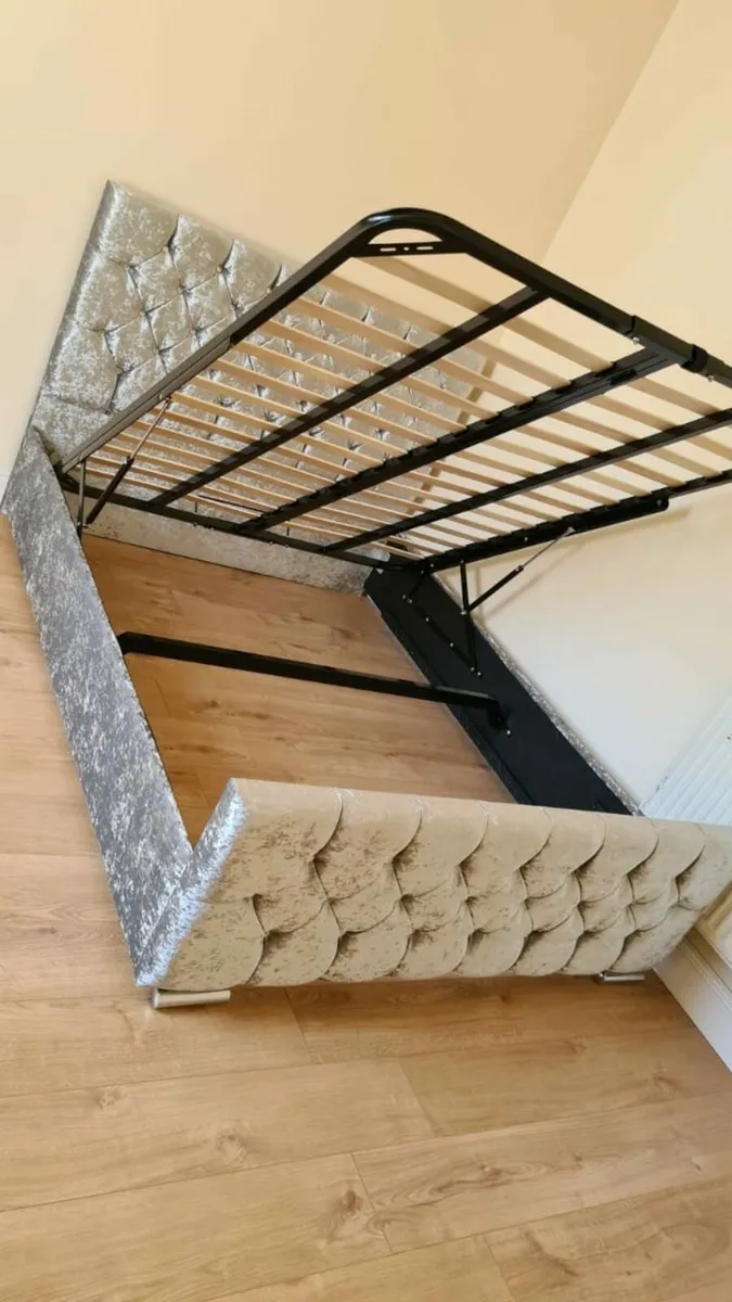 King-size Beds With Metress - Image 2