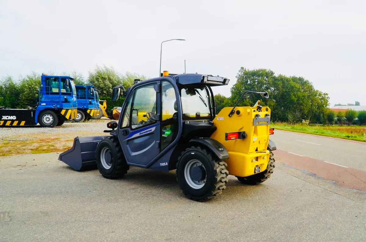NEW Eurotrac TH25.6 Telehandler 6m - Image 3