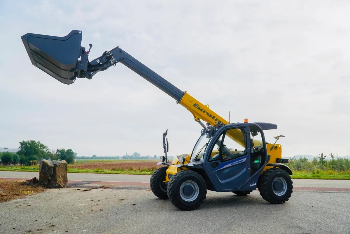 NEW Eurotrac TH25.6 Telehandler 6m - Image 4